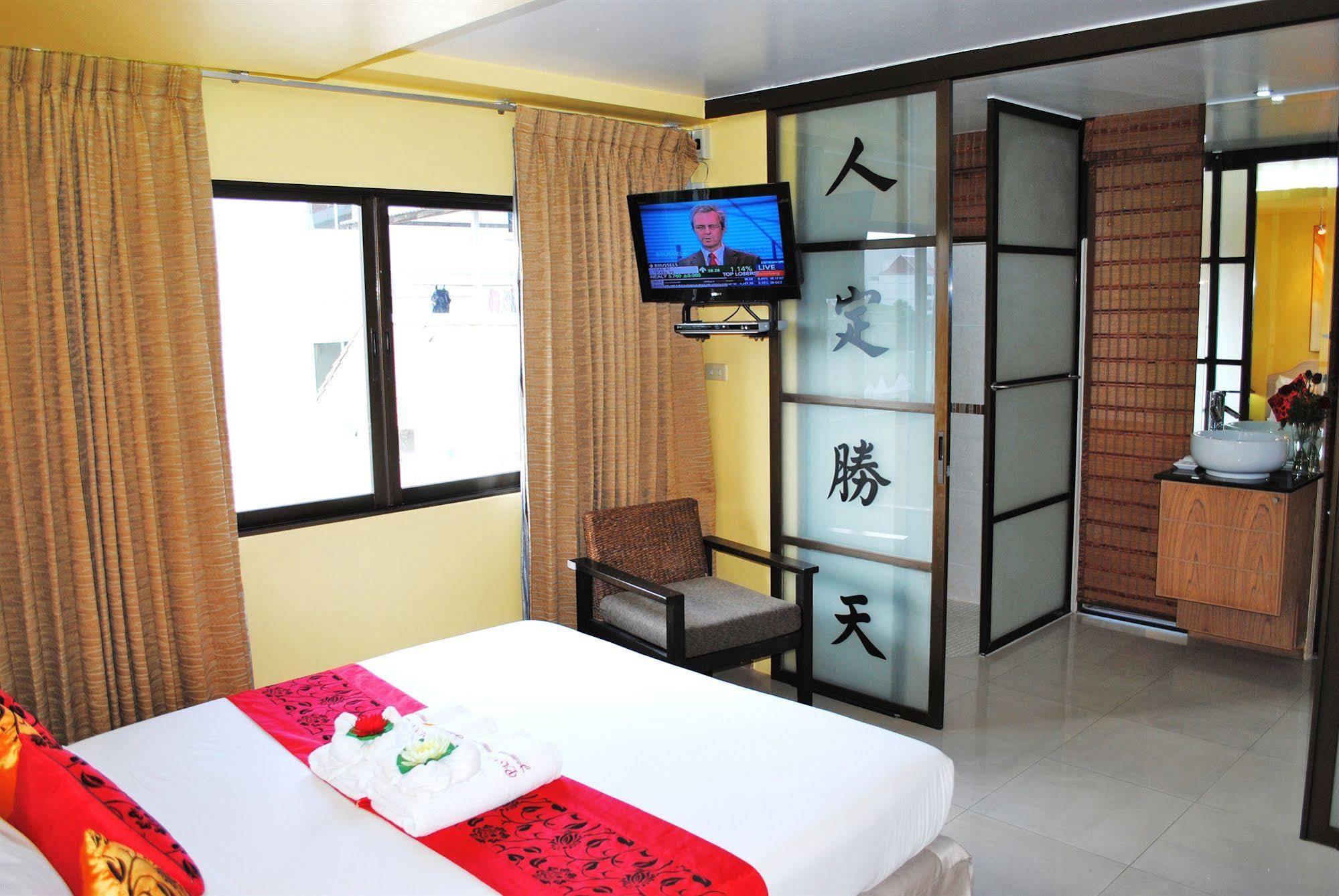 Pasadena Lodge Pattaya Exteriér fotografie